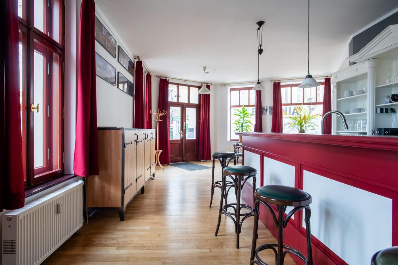 Ferienwohnung Alt-Berliner Eckkneipe - "Feuchte Ecke" Exterior foto