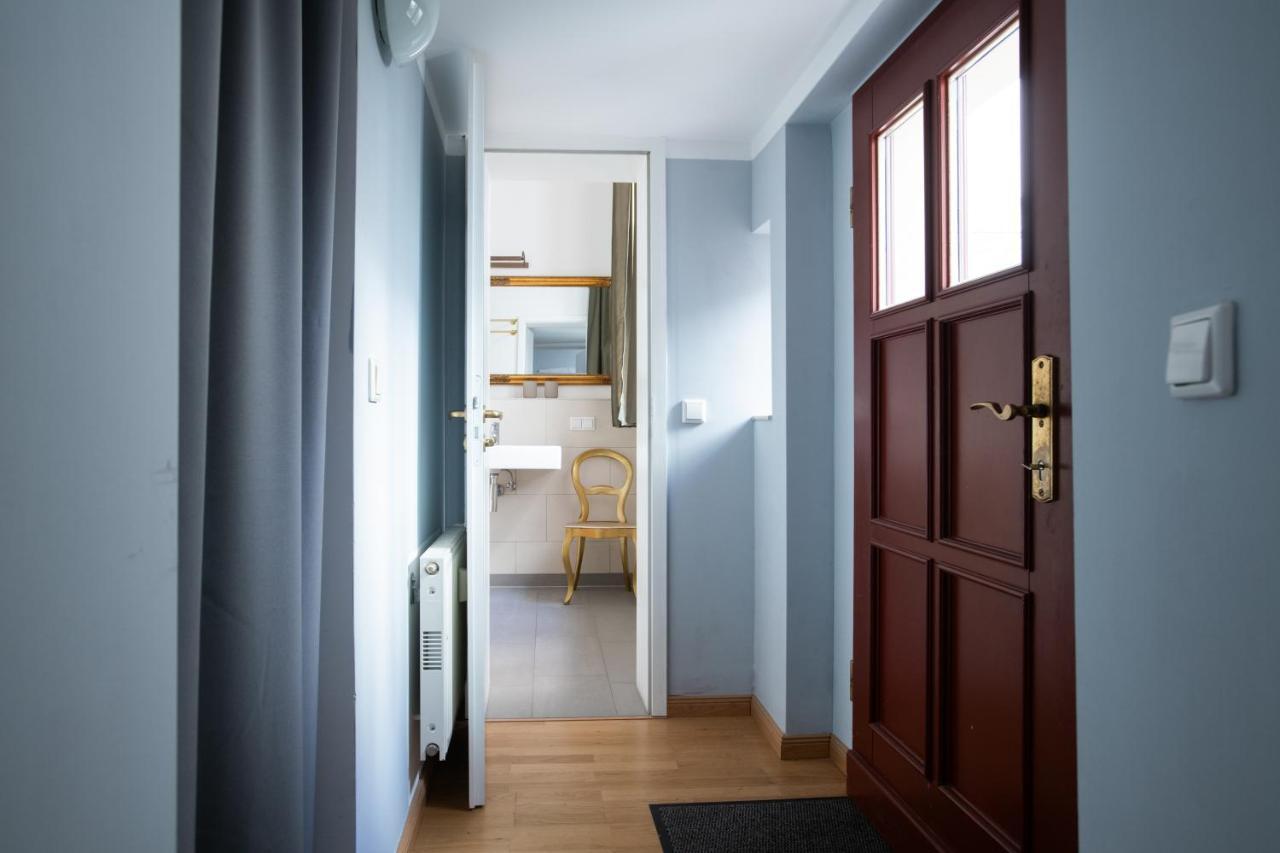 Ferienwohnung Alt-Berliner Eckkneipe - "Feuchte Ecke" Exterior foto