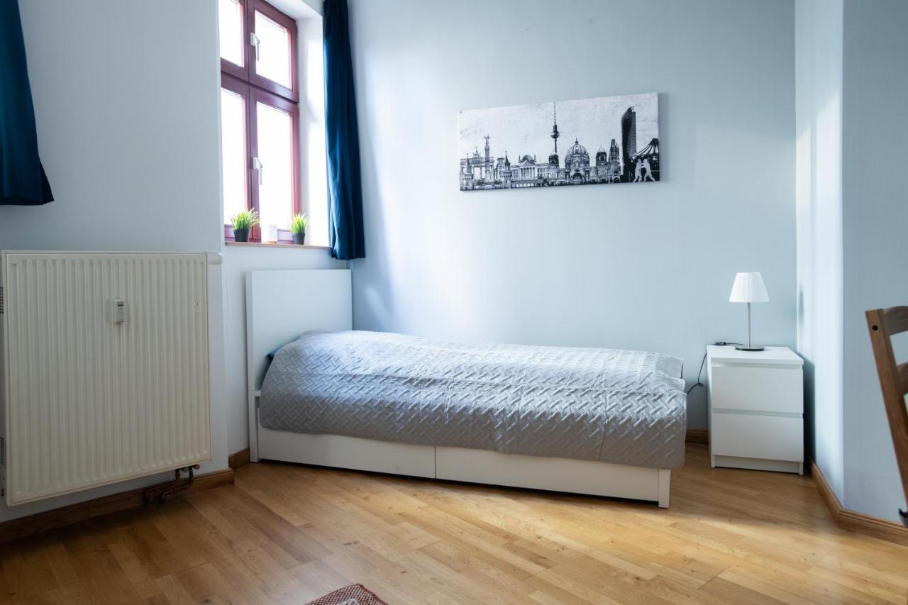 Ferienwohnung Alt-Berliner Eckkneipe - "Feuchte Ecke" Exterior foto